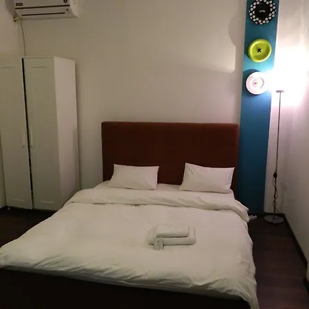 One O'clock Studio - Old Town * Bukarest
